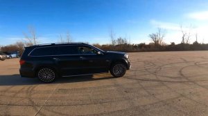 MERCEDES GLS 63 AMG VS BMW X7 M50i. QAYSI BIRI KUCHLI???