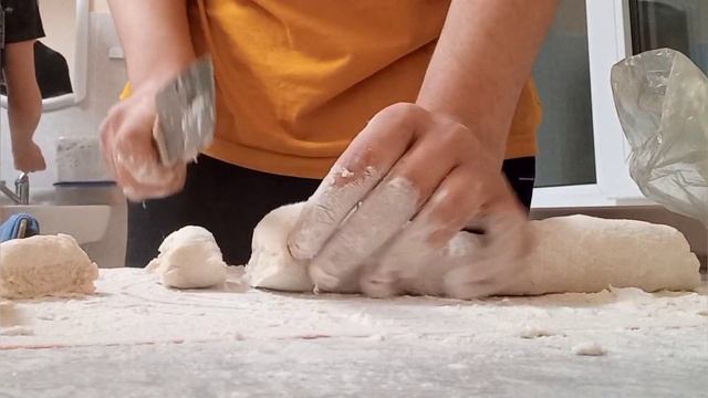 Кулинарное шоу - Вареники с картошкой и грибами. смотреть онлайн