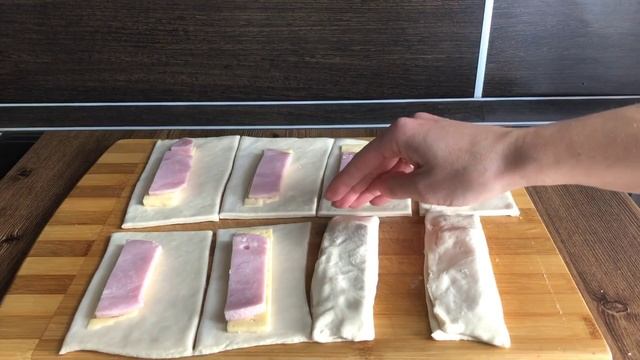 Слойки с ветчиной и сыром?/ Слойки