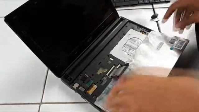Tutorial Cara Mengganti Keyboard Acer d270 смотреть онлайн