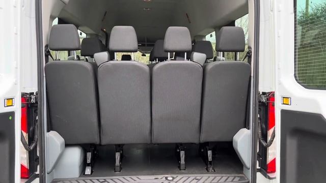 Review of our 2015 Ford Transit 460 17 seat minibus for sale @VansTodayWorcester