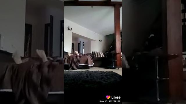 я Упала и подвернула ногу смотреть онлайн