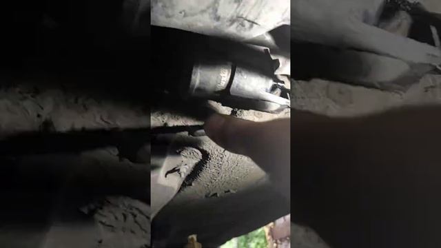 Renault - замена топливного фильтра смотреть онлайн