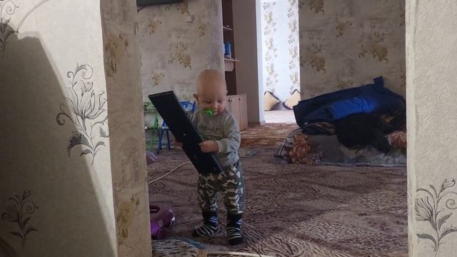 555 .Вот и праздник наступил,поздравляем всех мужчин. смотреть онлайн