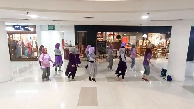 All that she wants line dance | Choreo : Harry samana (INA) | Fuchsia class смотреть онлайн