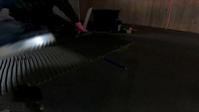 Керамогранит в Гараже на Века! Укладка Керамогранита СВОИМИ руками.