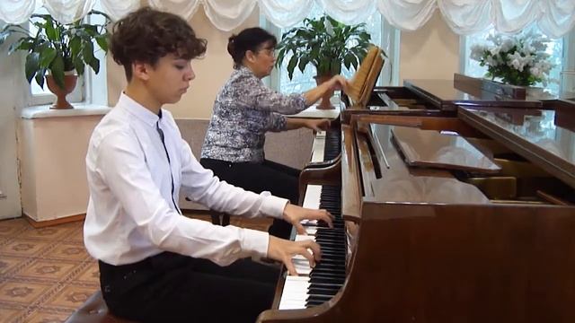 С.Прокофьев "Марш" из оперы"Любовь к трем апельсинам" исп.Топчи Сулейман и Полынникова Е,Н. смотреть онлайн