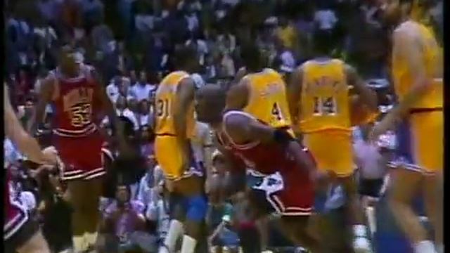 Майкл Джордан. Топ 40 моментов смотреть онлайн