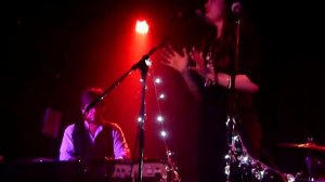 Kristina Train & Ed Harcourt - Far From The Country