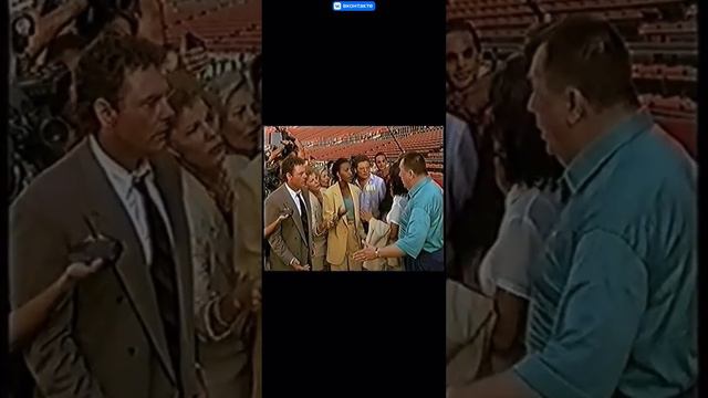 Эйс Вентура Я не могу арбайтен, когда вокруг такой шум цузамен 1 смотреть онлайн