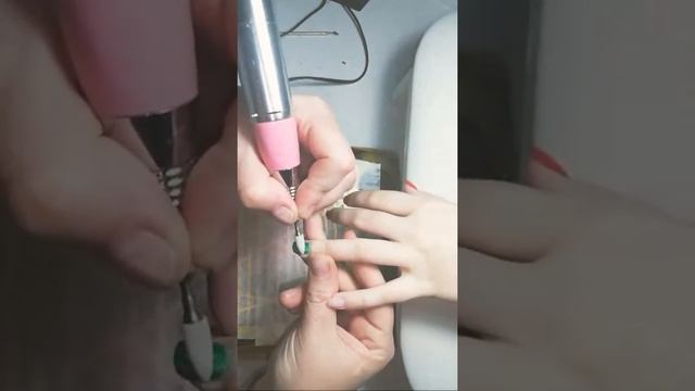 Делаем маникюр без маникюра