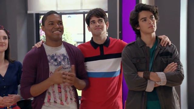 Виолетта 3 - Нати и Ками поют "Ensender Nuestra Luz" - серия 12 смотреть онлайн