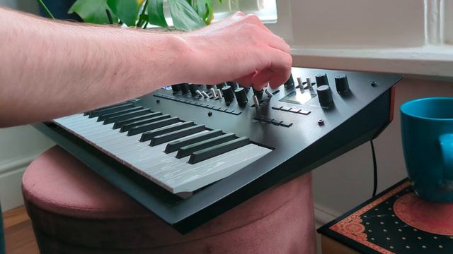 Minimalism #2 - Sequencer and Modulation (Michael Stearns inspired) Korg Minilogue XD смотреть онлайн