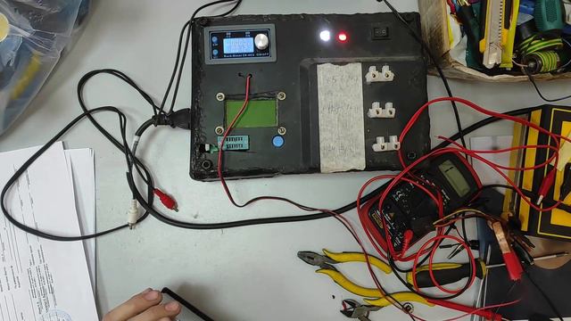 Простенький ремонт китайской магнитолки BOS MINI BOS-186SBT. смотреть онлайн