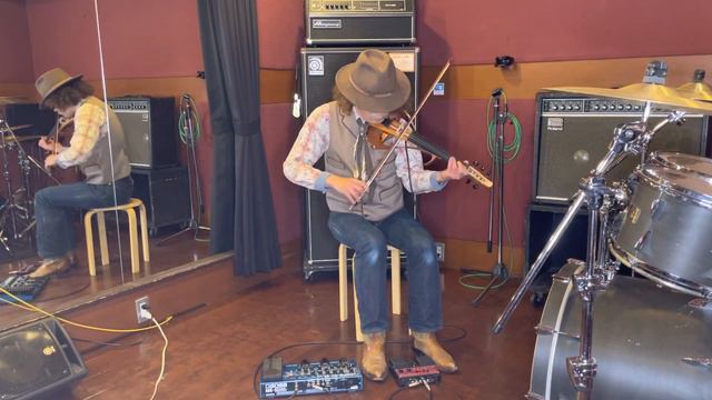 Blues for Alice - Charlie Parker - Electric Violin solo cover 【穴澤 雄介】 ブルース・フォー・アリス (５弦バイオリン独奏) смотреть онлайн