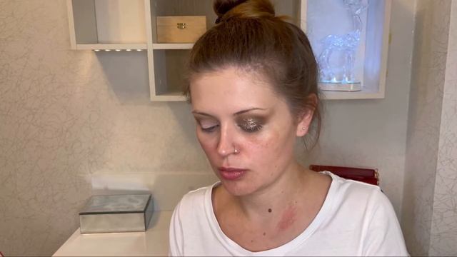 Макияж на Новый год 2022. Праздничный макияж. Вечерний макияж. Макияж с блестками смотреть онлайн