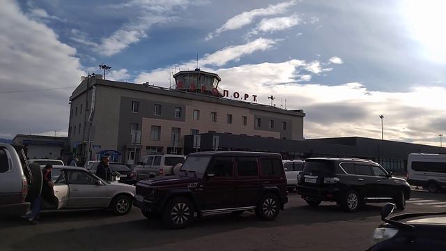 У Аэропорта "ЕЛИЗОВО" ПЕТРОПАВЛОВСК- КАМЧАТСКИЙ.