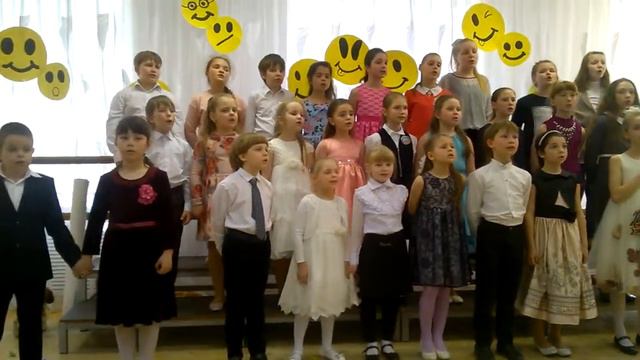 Поёт младший хор "Мажорики". Ангел.