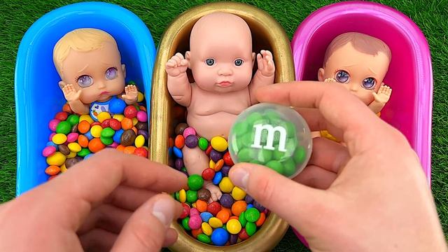 Rainbow Satisfying Video | Magic Mixing Candy ASMR in Three BathTubs with Slime M&M's & Skittles смотреть онлайн
