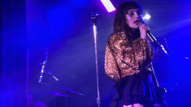 Lauren Mayberry ‘Dreams’ By Fleetwood Mac (Chvrches)
