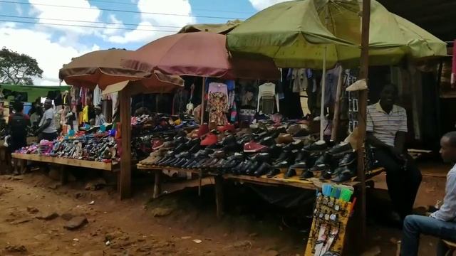 Пешком по Китале. Рынок африканского городка. смотреть онлайн