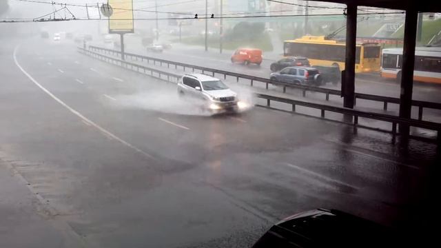 Киевский потоп 25.07.2018. смотреть онлайн