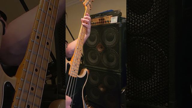 Fender Precision; neck 75-76 + Eden 410T смотреть онлайн