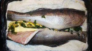 Запеченный судак в соли