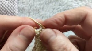 #отверстие_для_пуговицы #вязание_спицами Как связать отверстие для пуговицы