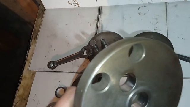 Сборка неприсованого коленвала мотоцикла Ява 634 смотреть онлайн