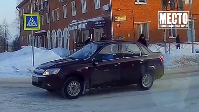 Женщина-нарушитель с невозмутимым лицом