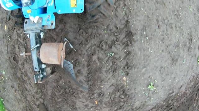 Вспашка плугом Мотоблок Нева МБ23 Yamaha MX300 смотреть онлайн