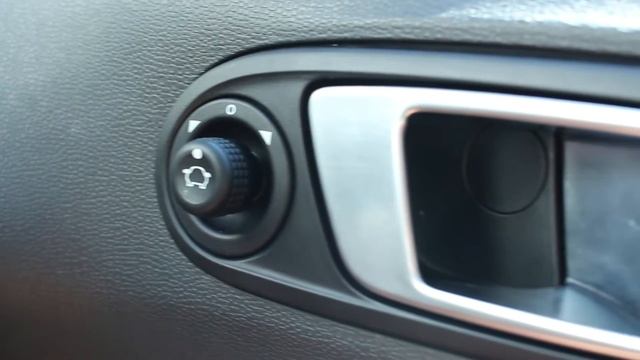 Ford ECOSPORT 1.0 124ps Titanium in Moondust Silver  Winford Ford