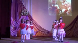 23 11 2019  -  Трогательный Танец  с шарами к "Дню матери ".