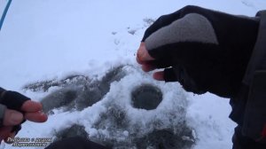 Рыбалка на ОКЕ на течении, декабрь 2020. Донка, муравей и шарик на глубине.