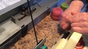 Адаптировали сьемную и несьемную каретку под один мост на вязальной машине "Нева 5 "