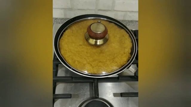 Тесто для пиццы без муки и дрожжей. Очень вкусная пицца на сковороде за 15 минут