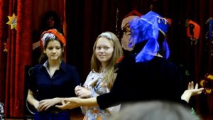 сценка: мама и дочь