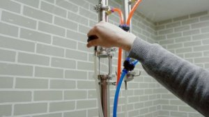 Дробная дистилляция на аппаратах Чудовар Профи с узлом отбора голов.