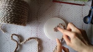 DIY: Как сделать красивую корзину для хранения из пустой банки и пряжи за 30 минут
