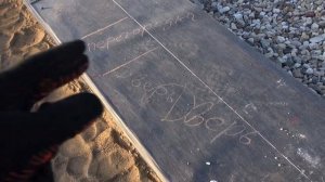 Укладка первого ряда блока. Начало строительства дома из газоблока.