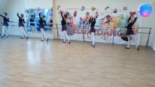 Ронд де жамб партер. Классический станок.