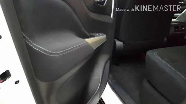 NISSAN Navara 4x2 EL Calibre смотреть онлайн