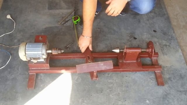 токарный станок своими руками/DIY woodturning lathe смотреть онлайн