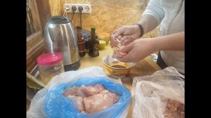 Лучший шашлык из курицы - это шашлык из филе бедра.  Маринад для филе бедра. Маринад для курицы.