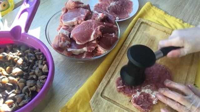 Очень вкусные блюда из мяса на праздничный стол/3 рецепта мясных блюд