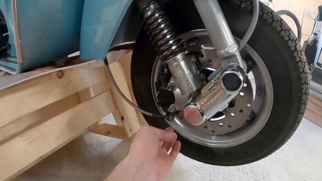 Vespa px / How to change the front fender смотреть онлайн
