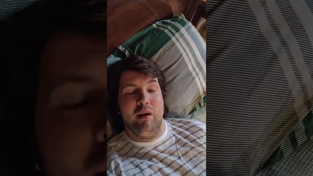 Начал подтягиваться на турнике?? смотреть онлайн