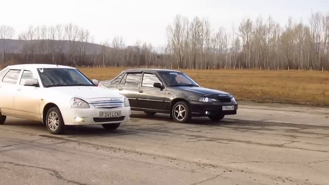 ВАЗ 2172 хэтчбек против Daewoo Nexia смотреть онлайн