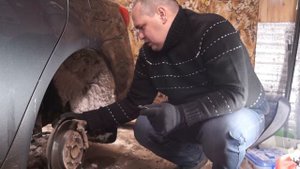 Замена задних тормозных колодок #ТойотаКоролла